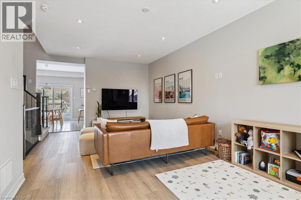 2220 Queensway Drive Unit# 15, Burlington, Ontario  L7R 0E7 - Photo 14 - 40799680