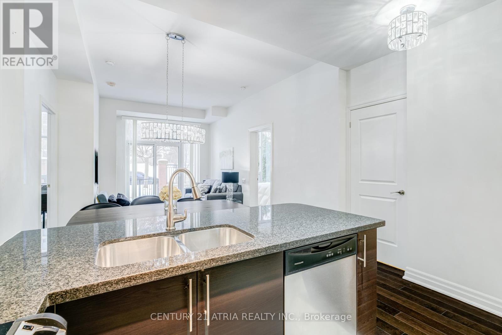 101 - 17 Ruddington Drive, Toronto, Ontario  M2K 0A8 - Photo 7 - C12838034