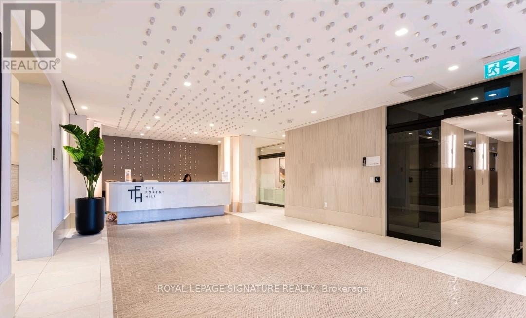 210 - 2020 Bathurst Street, Toronto, Ontario M5P 0A6 - Photo 3 - C12838060