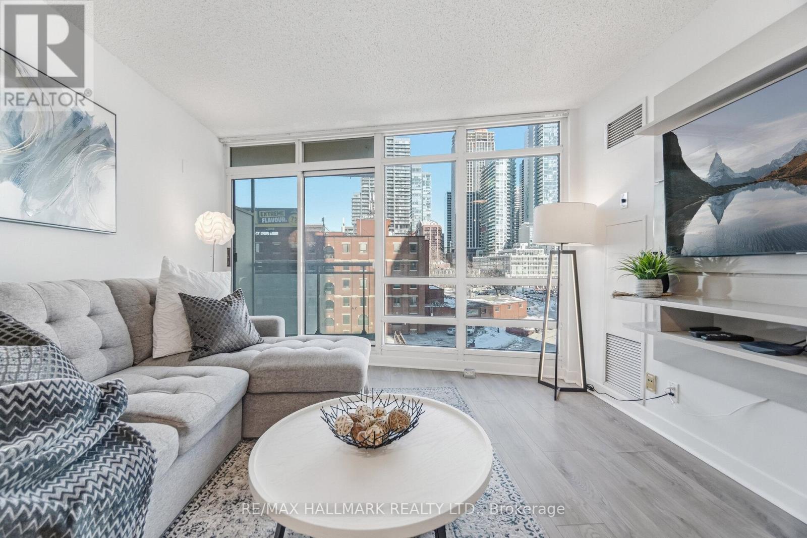 708 - 397 Front Street W, Toronto, Ontario M5V 3S1 - Photo 3 - C12838076