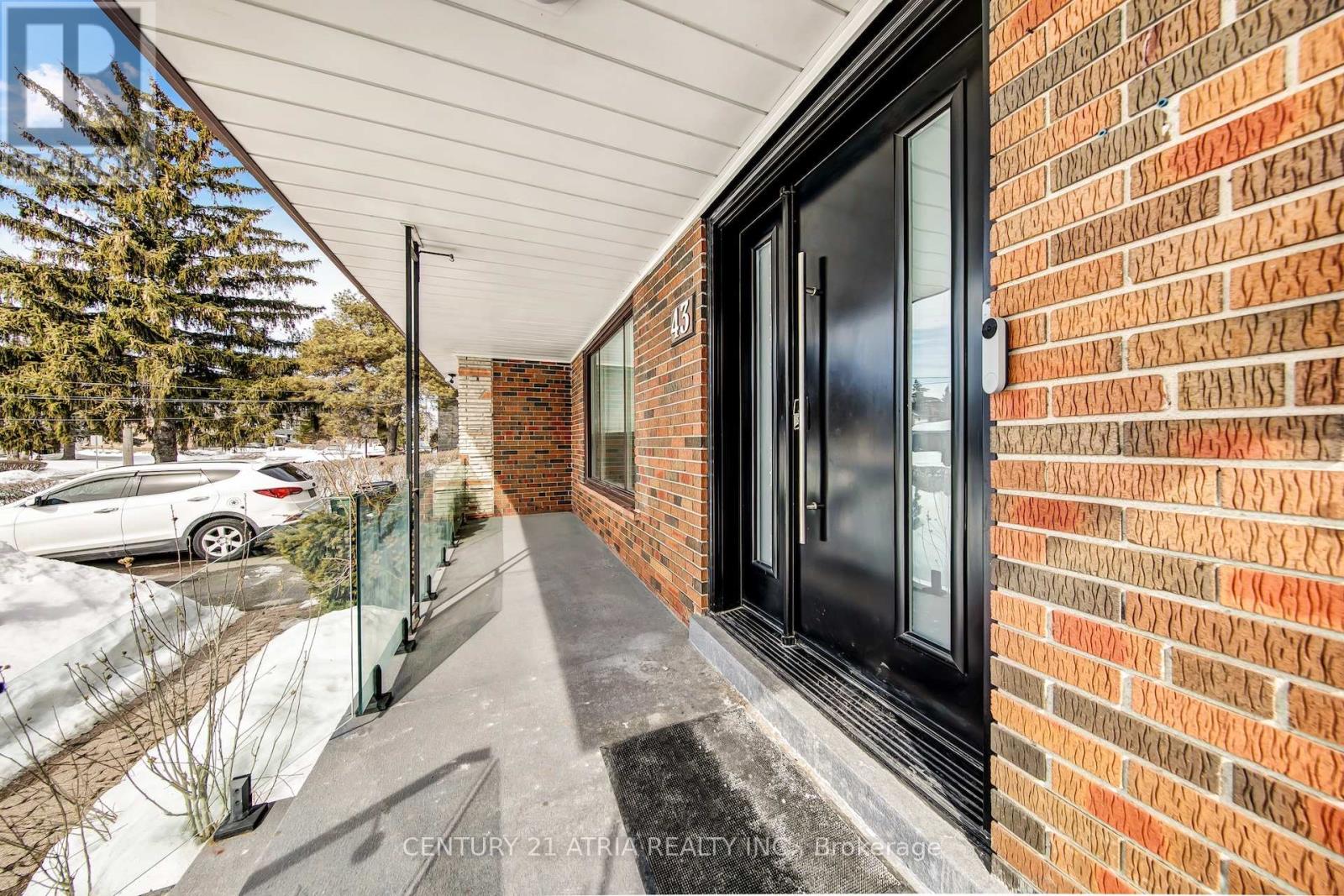 43 Aragon Avenue, Toronto, Ontario  M1T 1X8 - Photo 2 - E12837930