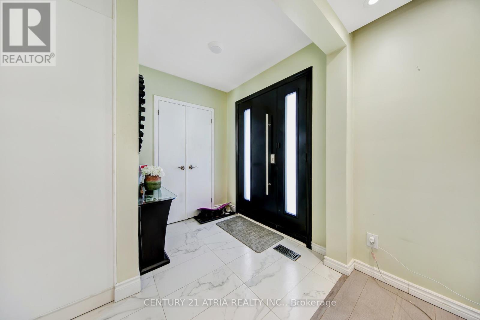 43 Aragon Avenue, Toronto, Ontario  M1T 1X8 - Photo 3 - E12837930