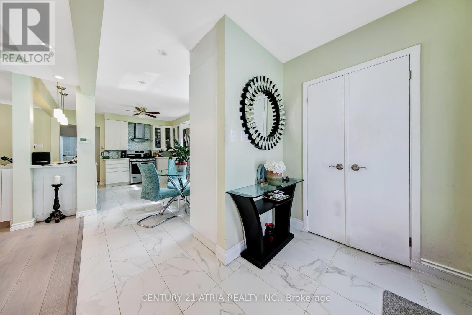 43 Aragon Avenue, Toronto, Ontario  M1T 1X8 - Photo 4 - E12837930