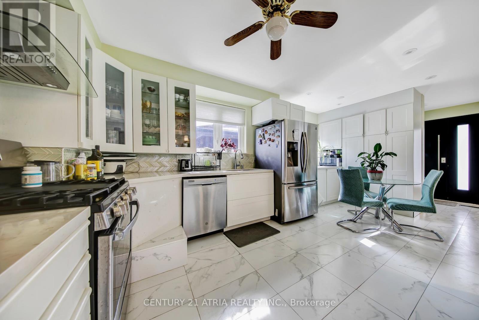 43 Aragon Avenue, Toronto, Ontario  M1T 1X8 - Photo 8 - E12837930