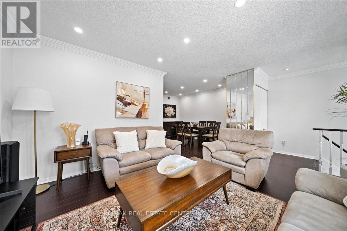 808 - 1400 The Esplanade N, Pickering, Ontario  L1V 6V2 - Photo 11 - E12837982