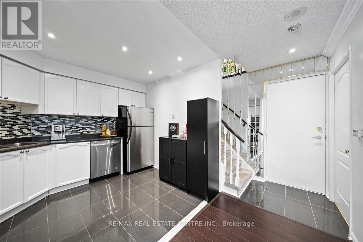 808 - 1400 The Esplanade N, Pickering, Ontario  L1V 6V2 - Photo 15 - E12837982