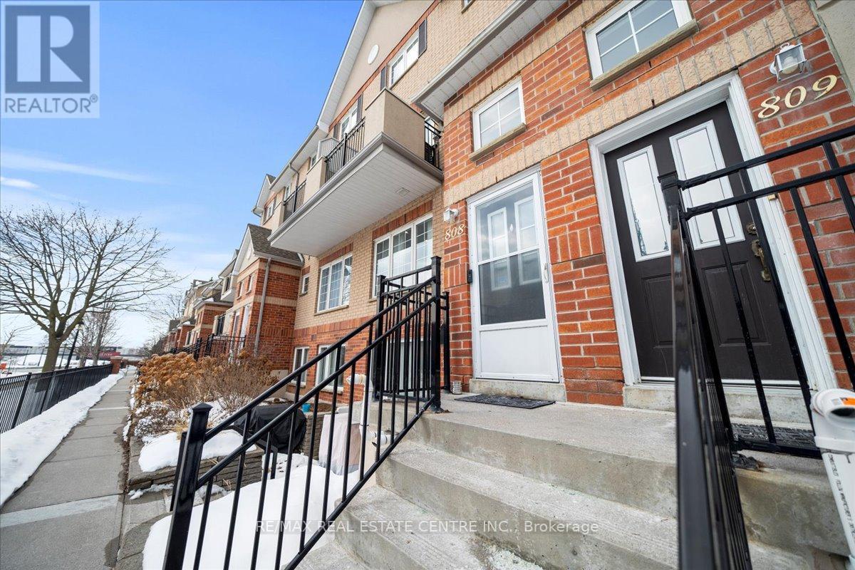 808 - 1400 The Esplanade N, Pickering, Ontario  L1V 6V2 - Photo 5 - E12837982