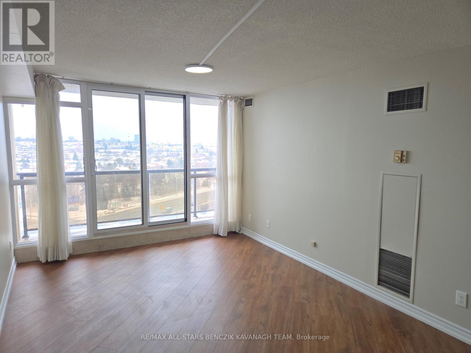 902 - 2 Westney Road, Ajax, Ontario  L1T 3H3 - Photo 2 - E12838008