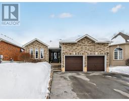 826 BOOTH AVENUE, Innisfil, Ontario