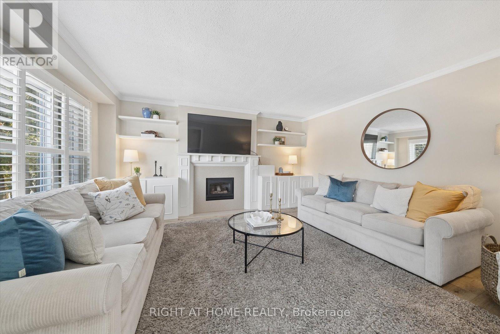 7 Banbury Court, Aurora, Ontario  L4G 3M8 - Photo 8 - N12837960