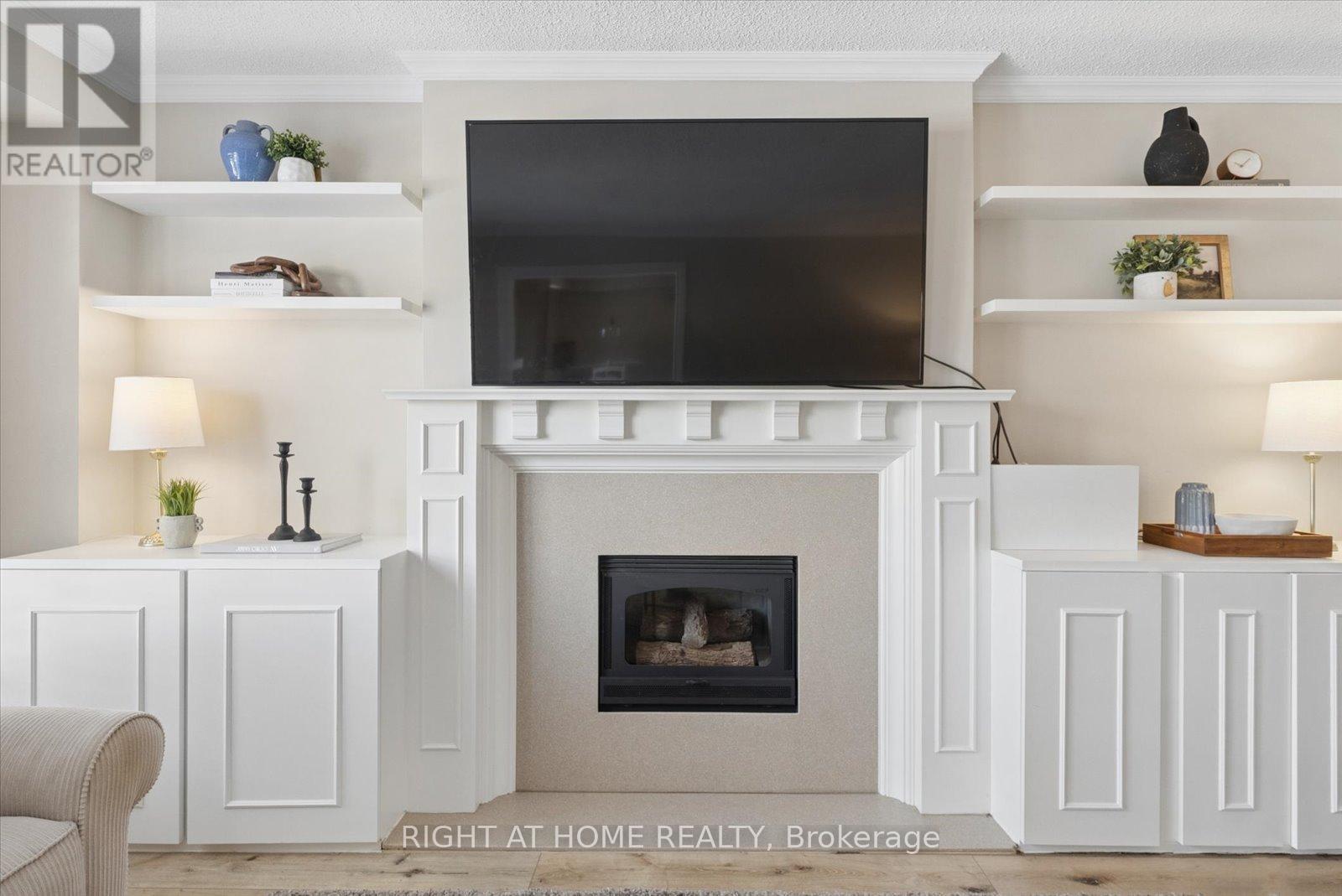 7 Banbury Court, Aurora, Ontario  L4G 3M8 - Photo 9 - N12837960