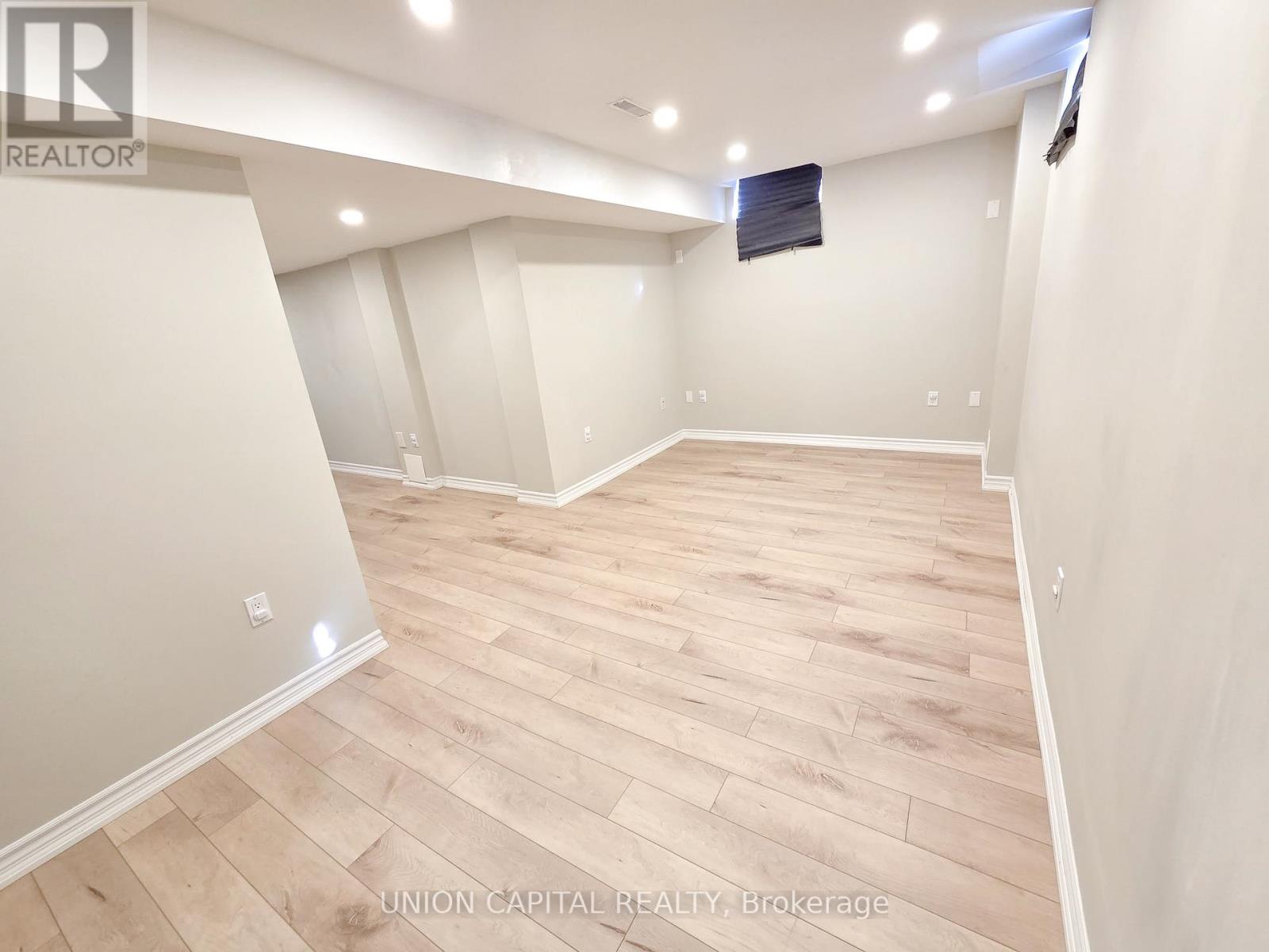 88 - 123 Pinedale Gate, Vaughan, Ontario  L4L 8X3 - Photo 18 - N12837990