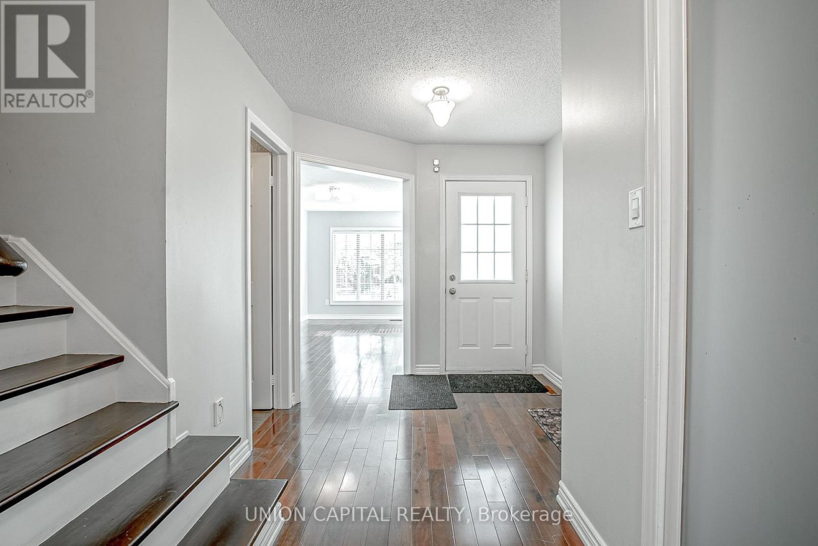 88 - 123 Pinedale Gate, Vaughan, Ontario  L4L 8X3 - Photo 2 - N12837990