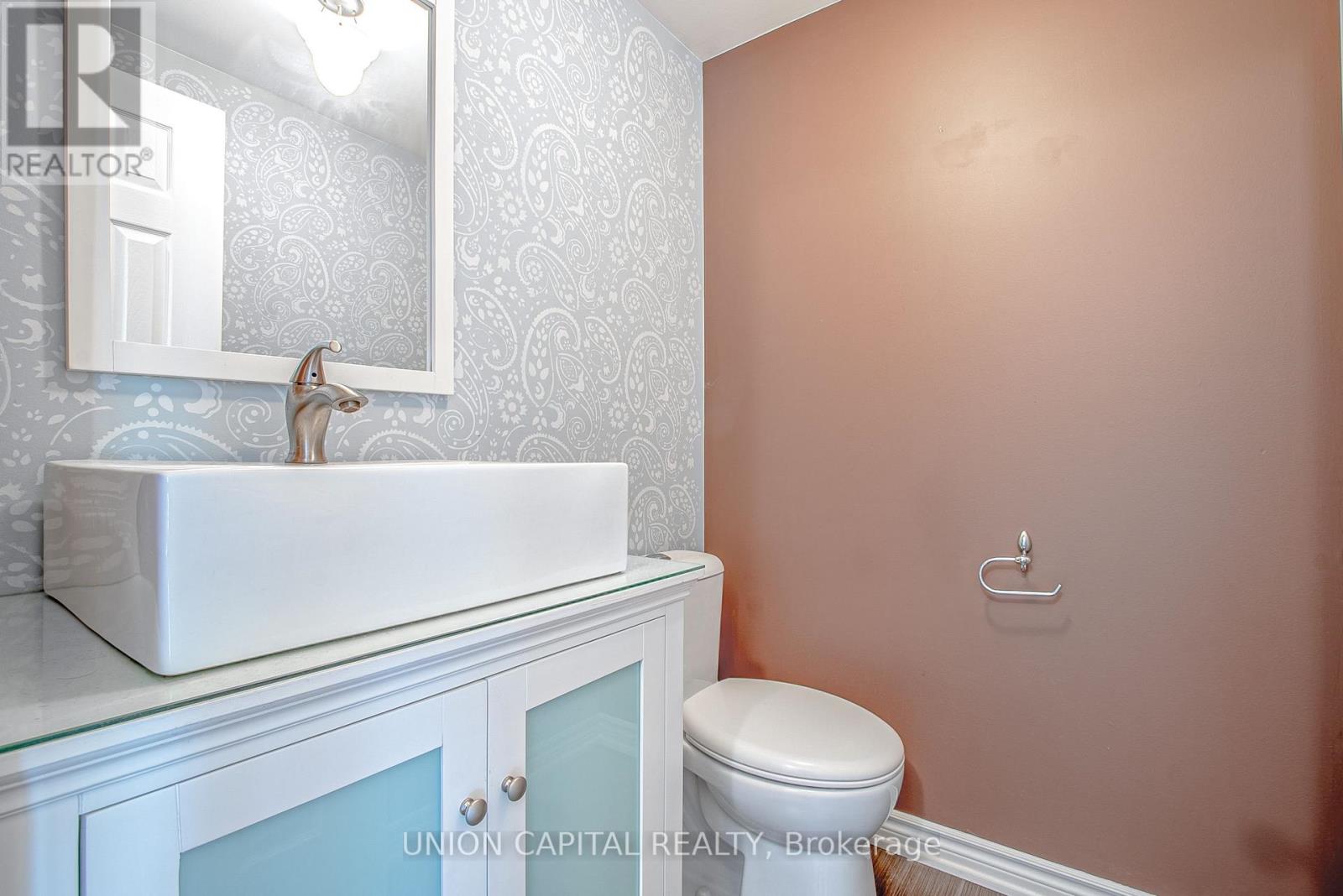 88 - 123 Pinedale Gate, Vaughan, Ontario  L4L 8X3 - Photo 5 - N12837990