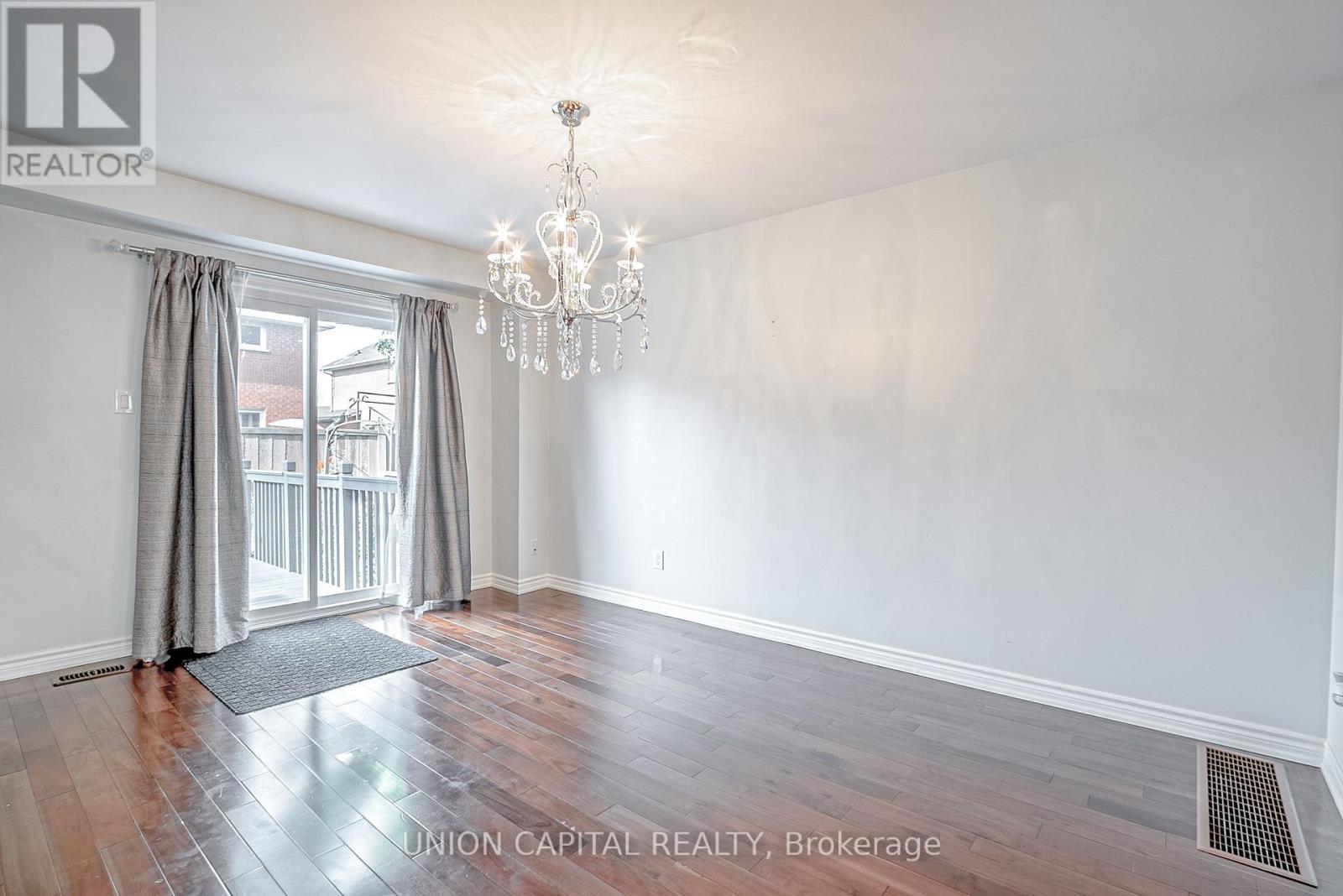 88 - 123 Pinedale Gate, Vaughan, Ontario  L4L 8X3 - Photo 6 - N12837990