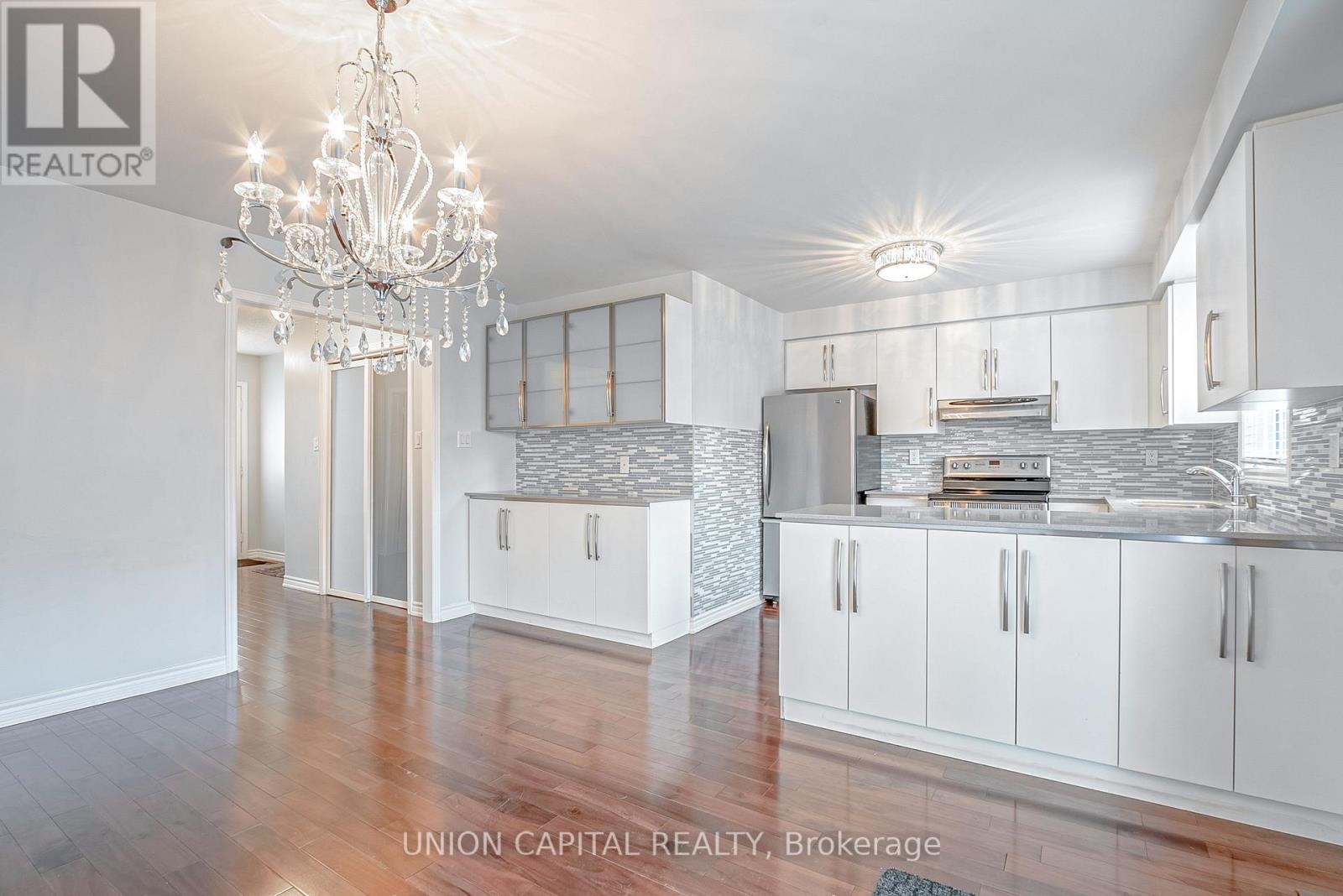 88 - 123 Pinedale Gate, Vaughan, Ontario  L4L 8X3 - Photo 8 - N12837990