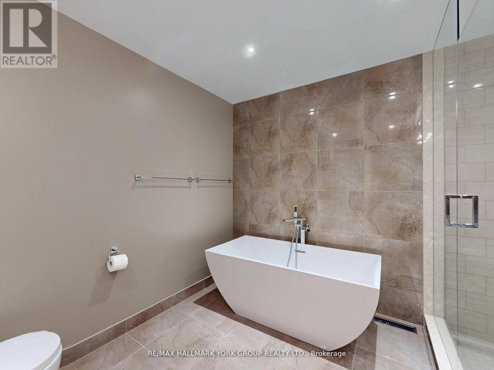 139 John West Way, Aurora, Ontario  L4G 7E3 - Photo 28 - N12838046