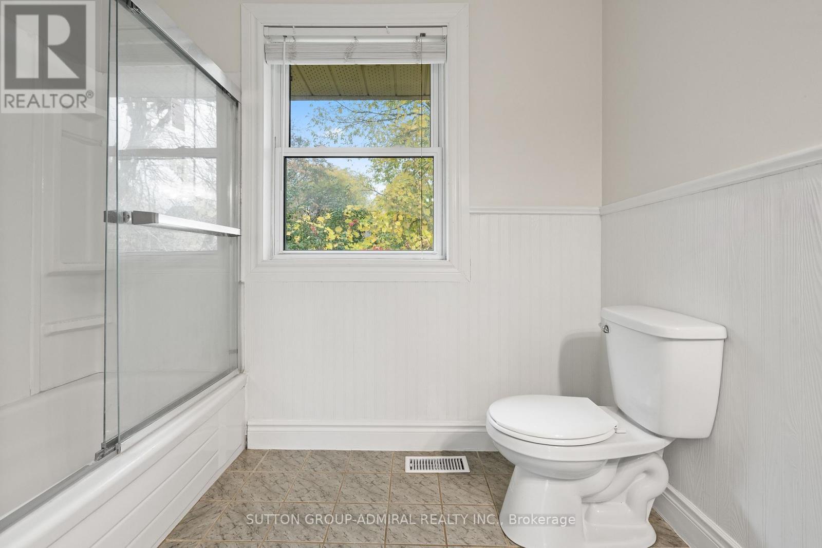 110 Cumberland Street, Barrie, Ontario  L4N 2P7 - Photo 23 - S12837996