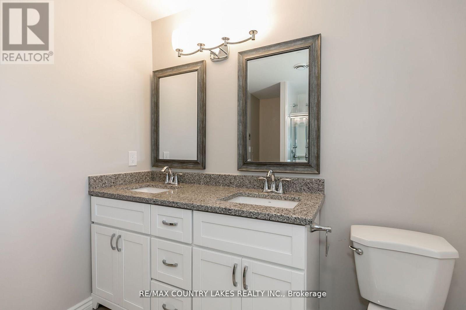 47 Lake Avenue, Ramara, Ontario  L0K 1B0 - Photo 21 - S12838006