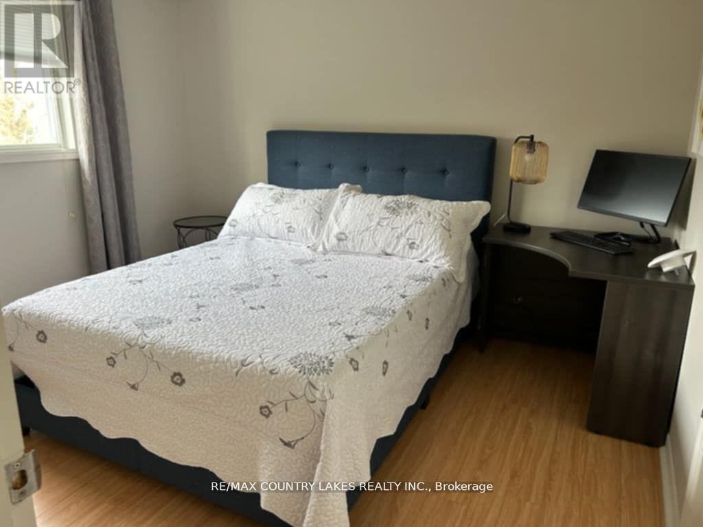 47 Lake Avenue, Ramara, Ontario  L0K 1B0 - Photo 23 - S12838006