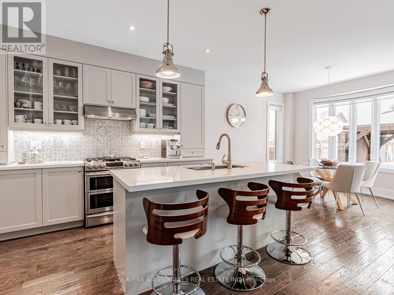 26 Marks Road, Springwater, Ontario  L9X 0S5 - Photo 11 - S12838026