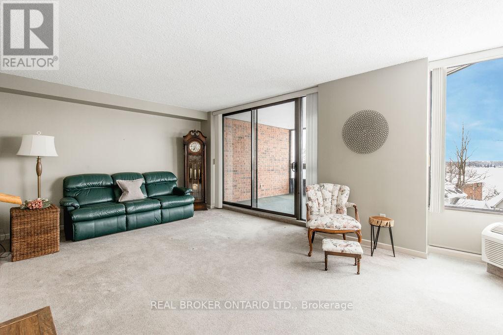 208 - 181 Collier Street, Barrie, Ontario  L4M 5L6 - Photo 27 - S12838090