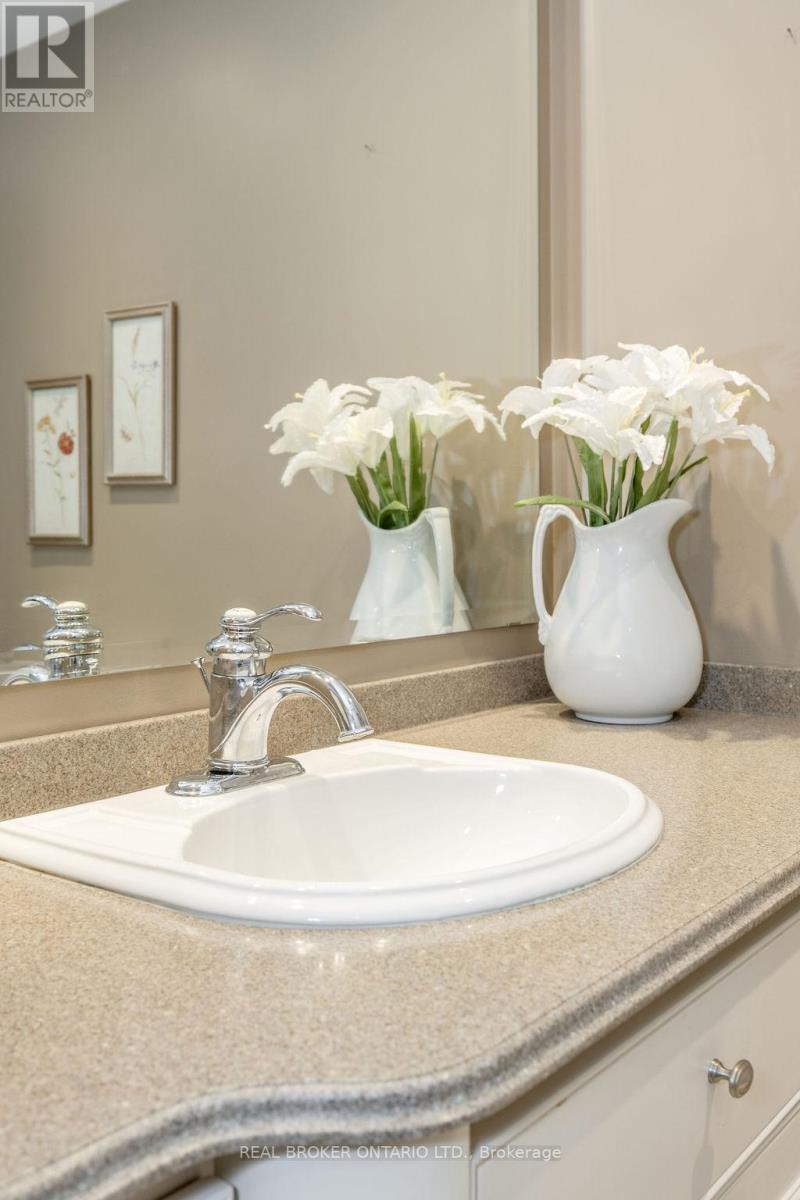 208 - 181 Collier Street, Barrie, Ontario  L4M 5L6 - Photo 36 - S12838090