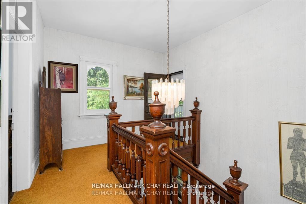 1407 Flos 8 Road W, Springwater, Ontario  L0L 1P0 - Photo 18 - S12838102