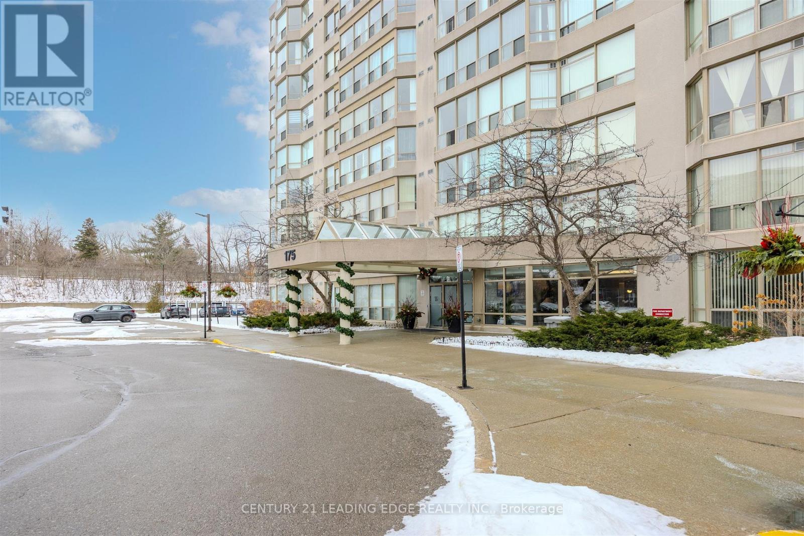 302 - 175 Cedar Avenue, Richmond Hill (Harding), Ontario  L4C 9V3 - Photo 23 - N12665352