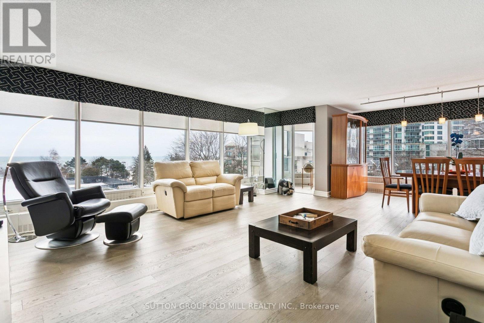 #406 - 2045 Lakeshore Boulevard W, Toronto, Ontario M8V 2Z6 - Photo 5 - W12837046