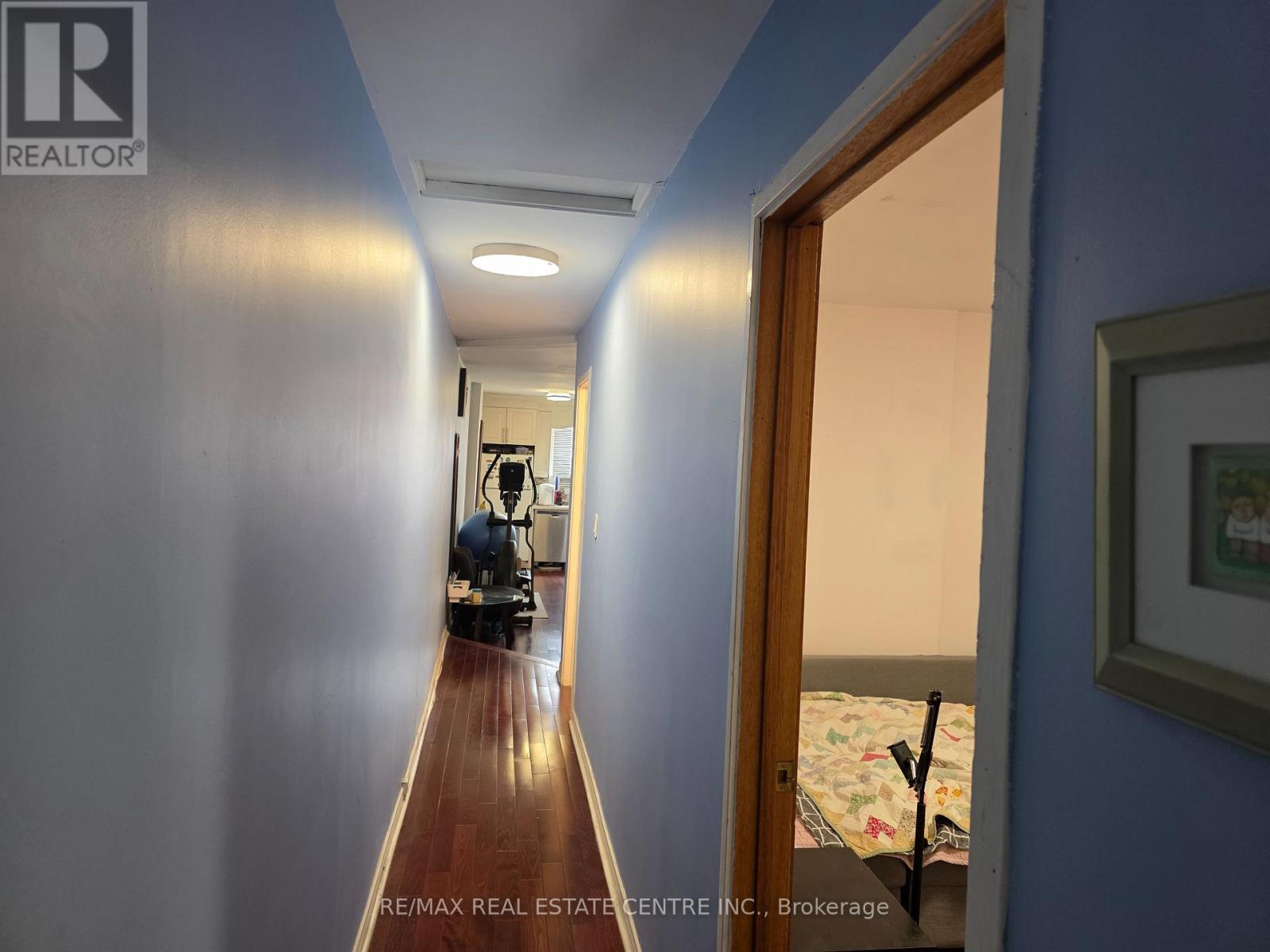 262 Jane Street, Toronto, Ontario  M6S 3Z2 - Photo 15 - W12837978