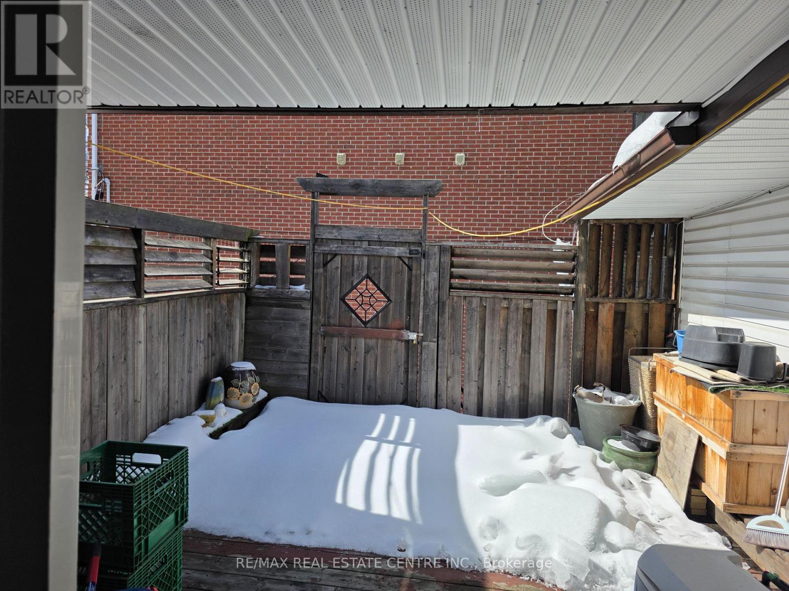 262 Jane Street, Toronto, Ontario  M6S 3Z2 - Photo 21 - W12837978