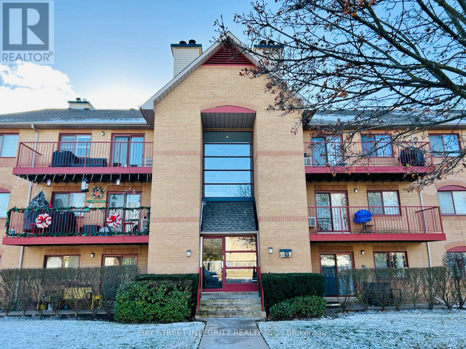 834 - 1508 Pilgrims Way, Oakville, Ontario  L6M 3H1 - Photo 2 - W12837984