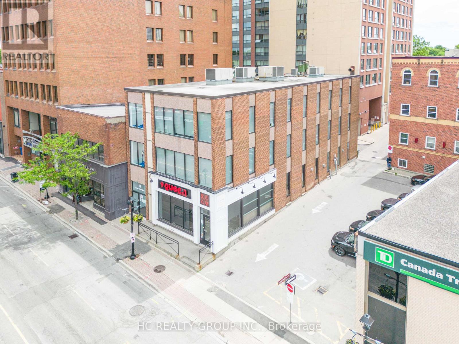 9 Queen Street E, Brampton, Ontario  L6W 2A7 - Photo 2 - W12837986