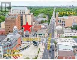 9 QUEEN STREET E, Brampton, Ontario