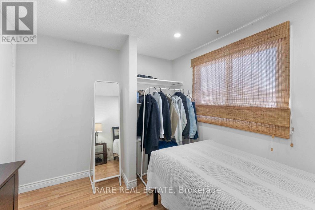 45 Fanshawe Drive, Brampton, Ontario  L6Z 1A7 - Photo 12 - W12838050