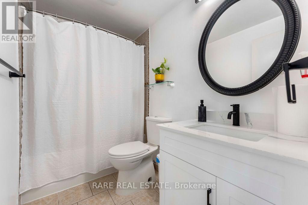 45 Fanshawe Drive, Brampton, Ontario  L6Z 1A7 - Photo 13 - W12838050