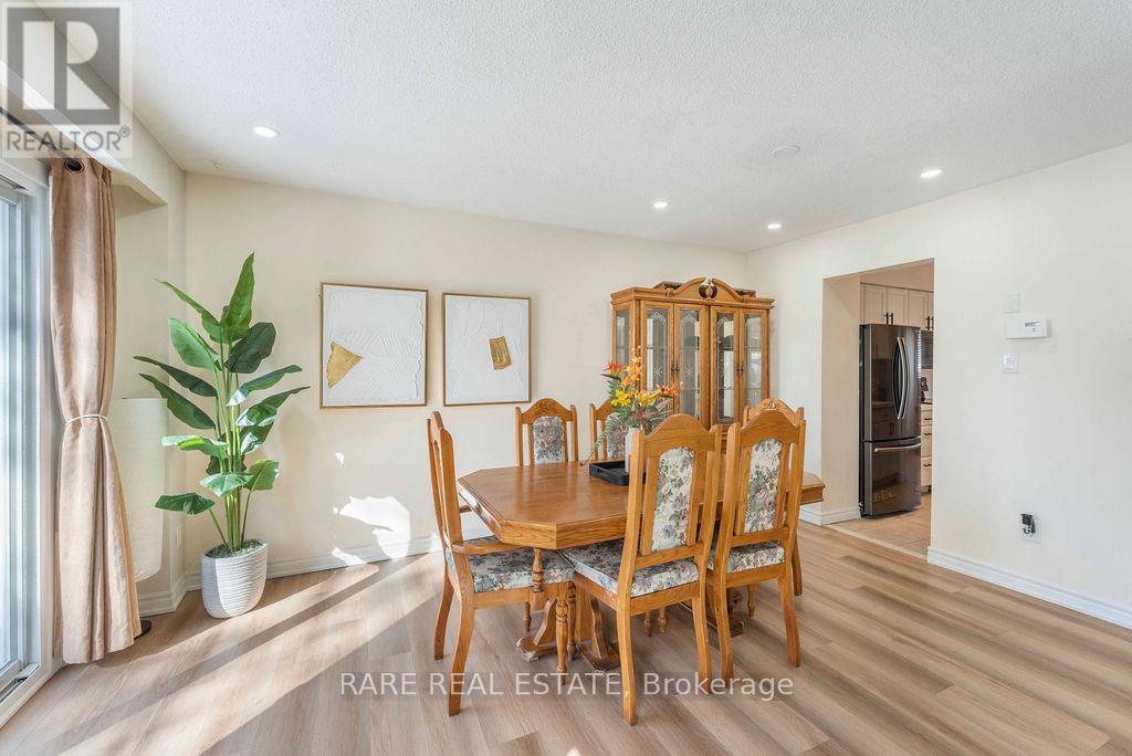 45 Fanshawe Drive, Brampton, Ontario  L6Z 1A7 - Photo 2 - W12838050