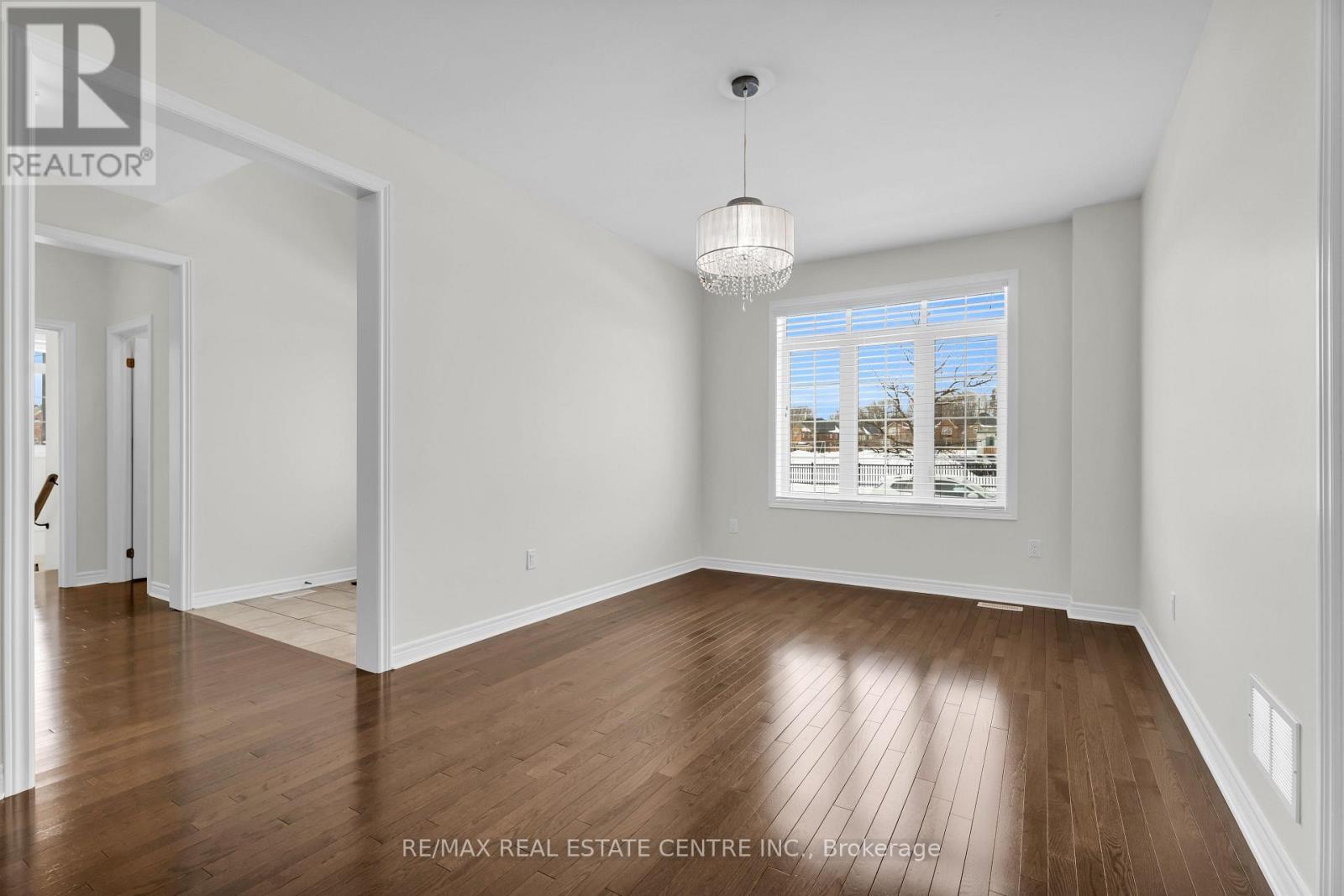 1 Perdita Road, Brampton, Ontario  L6Y 6B1 - Photo 11 - W12838058