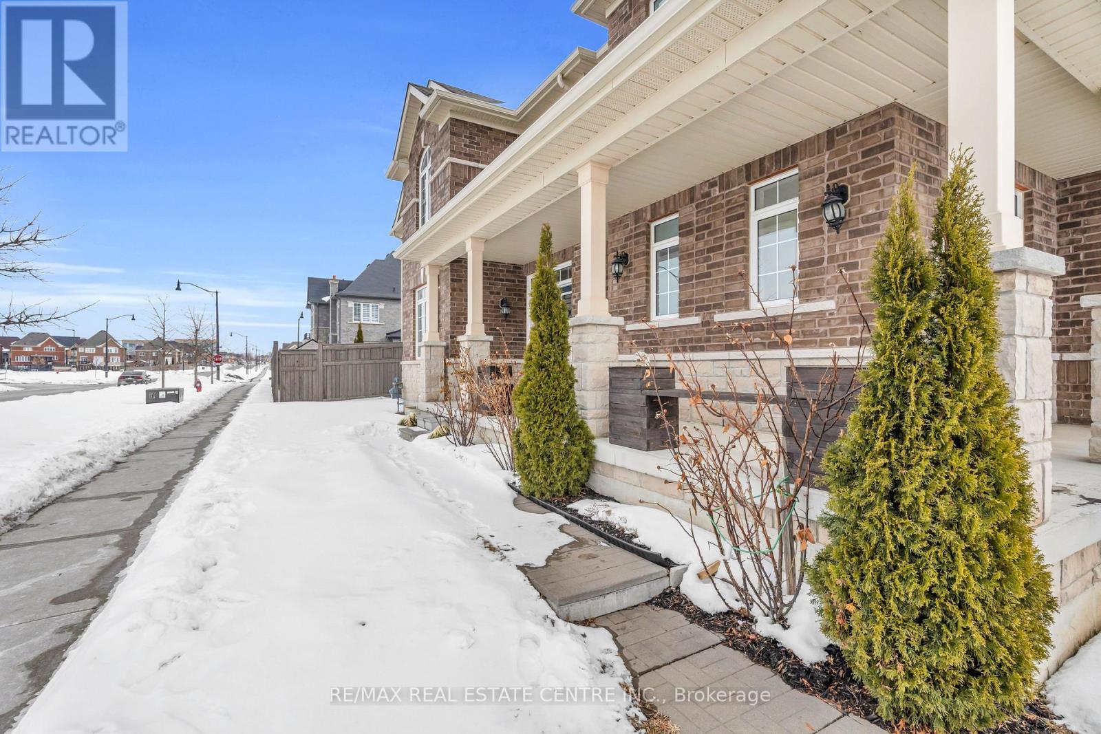1 Perdita Road, Brampton, Ontario  L6Y 6B1 - Photo 3 - W12838058