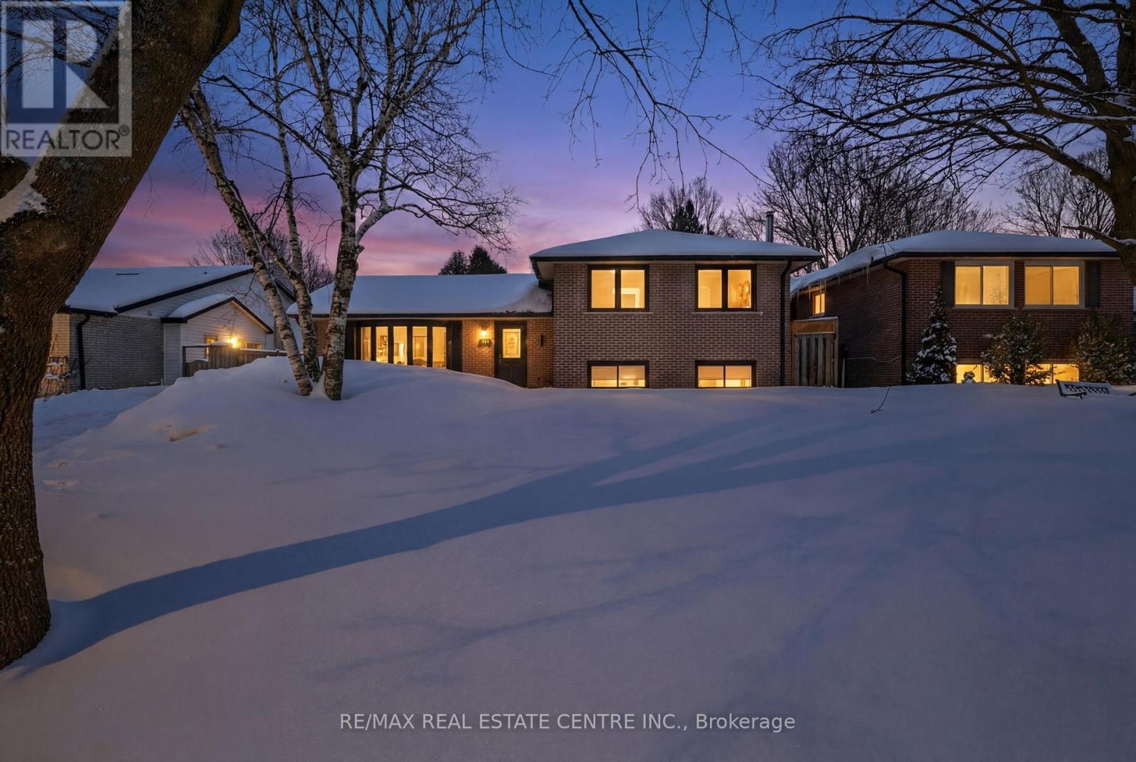 32 WESTDALE AVENUE, Orangeville, Ontario