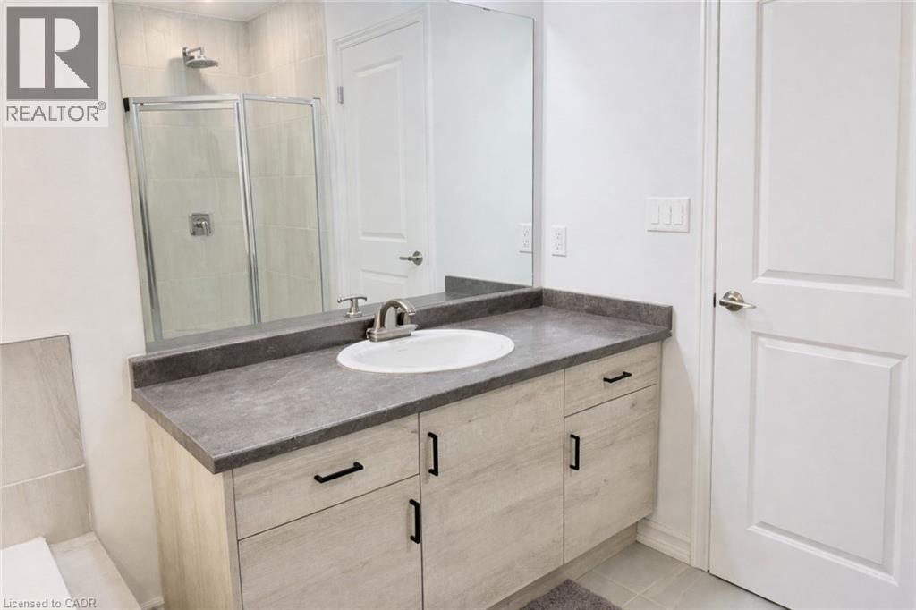 461 Blackburn Drive Unit# 22, Brantford, Ontario  N3T 0W9 - Photo 27 - 40808476