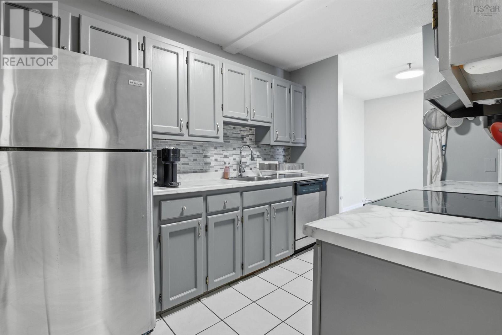 303 32 Veronica Drive, Halifax, Nova Scotia  B3M 3V3 - Photo 4 - 202603700