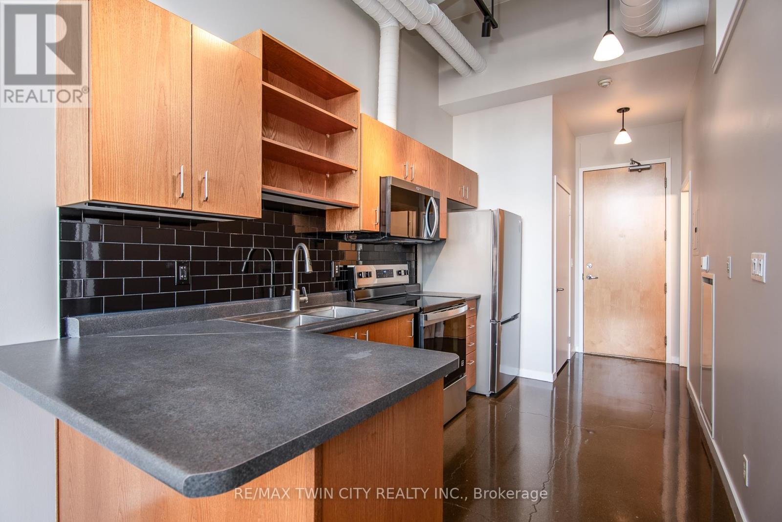 104 - 410 King Street W, Kitchener, Ontario  N2G 1C3 - Photo 17 - X12837934