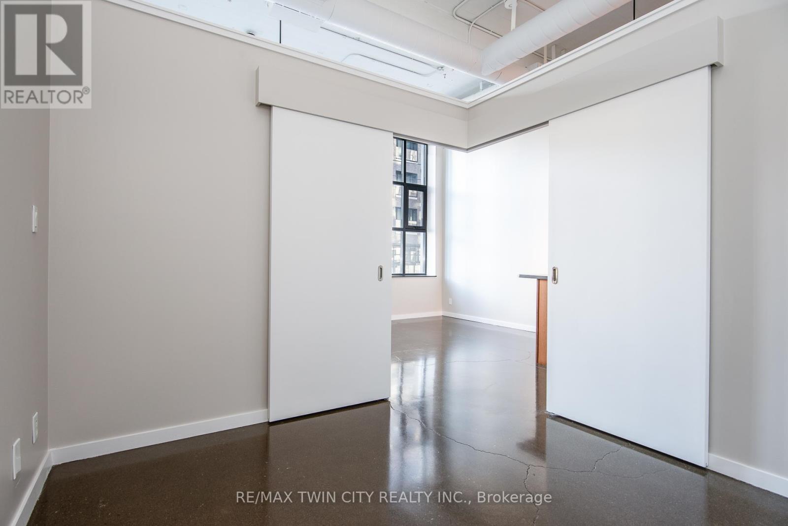 104 - 410 King Street W, Kitchener, Ontario  N2G 1C3 - Photo 22 - X12837934