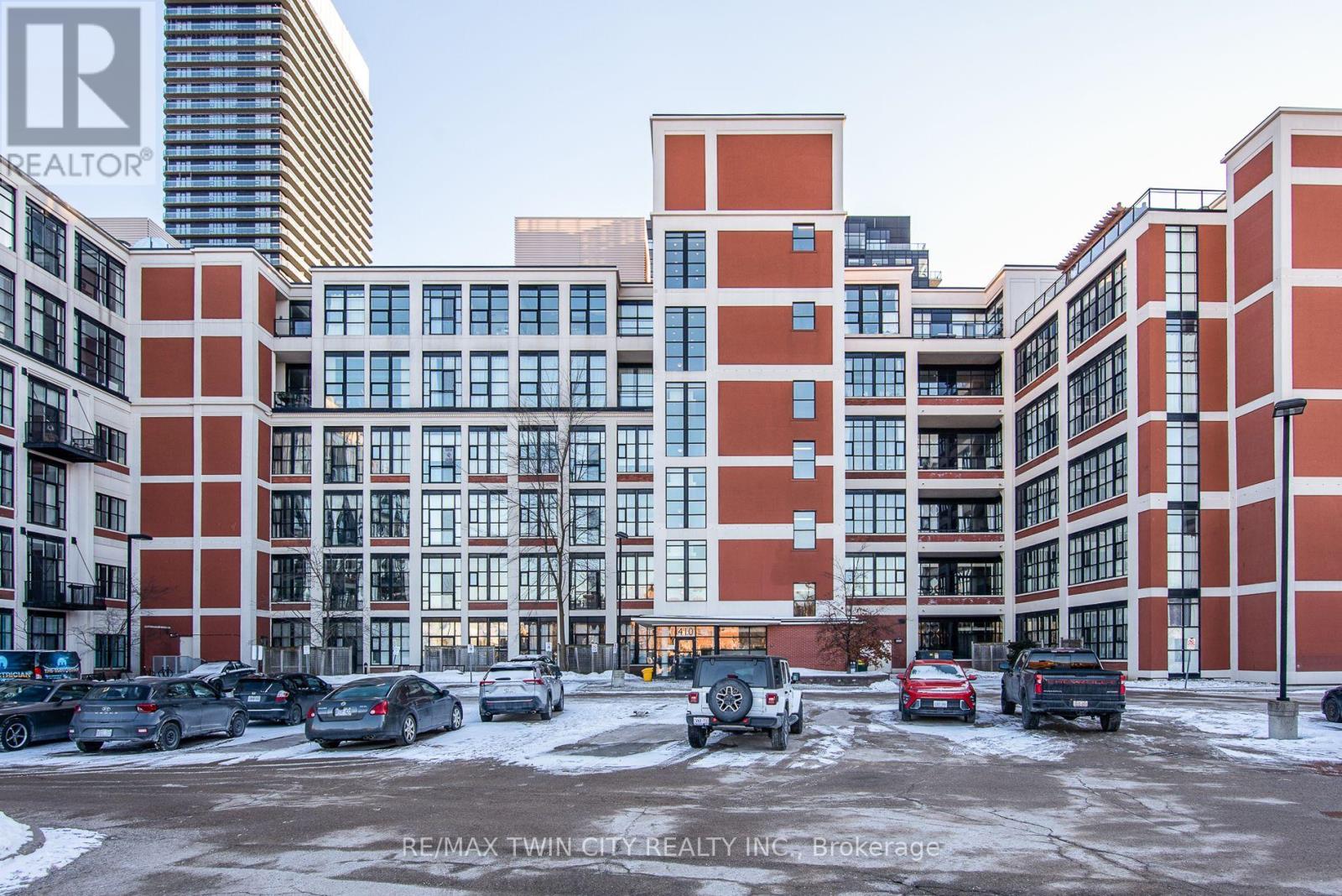 104 - 410 King Street W, Kitchener, Ontario  N2G 1C3 - Photo 3 - X12837934