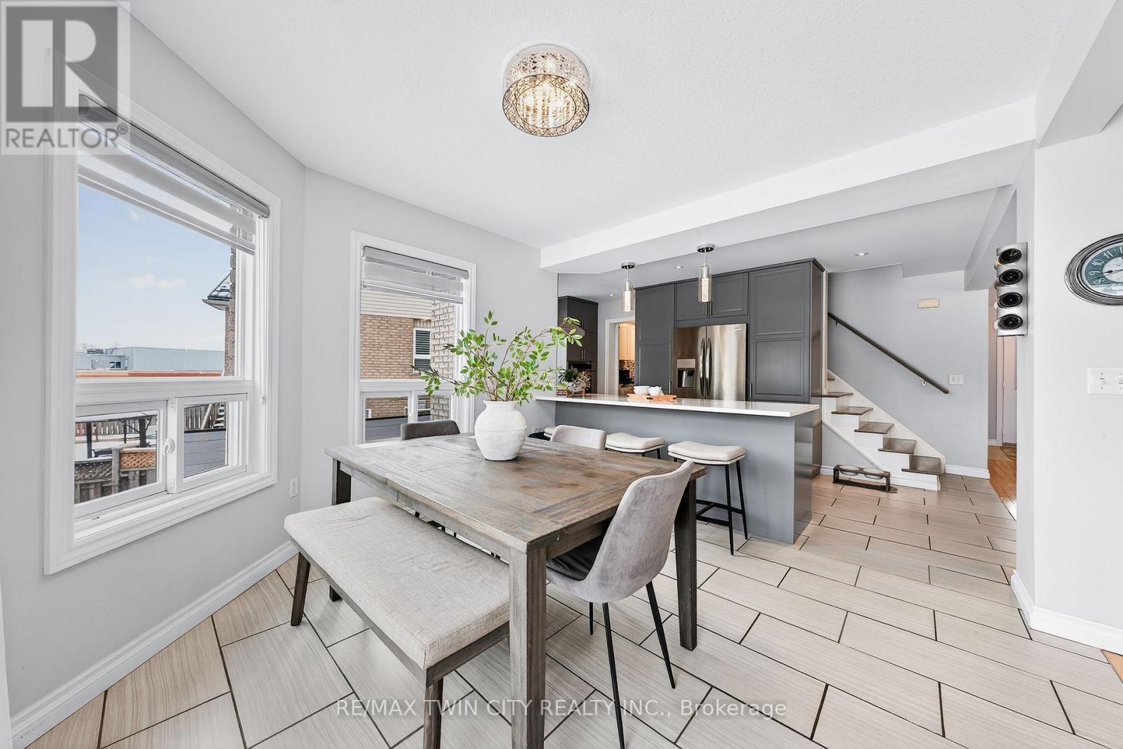 100 Hay Crescent, Cambridge, Ontario  N1P 1H7 - Photo 13 - X12837972