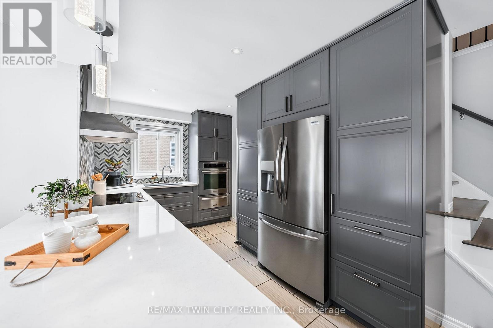 100 Hay Crescent, Cambridge, Ontario  N1P 1H7 - Photo 14 - X12837972