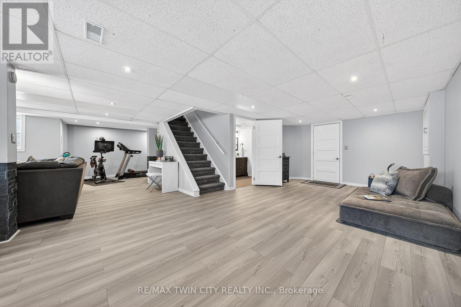 100 Hay Crescent, Cambridge, Ontario  N1P 1H7 - Photo 33 - X12837972