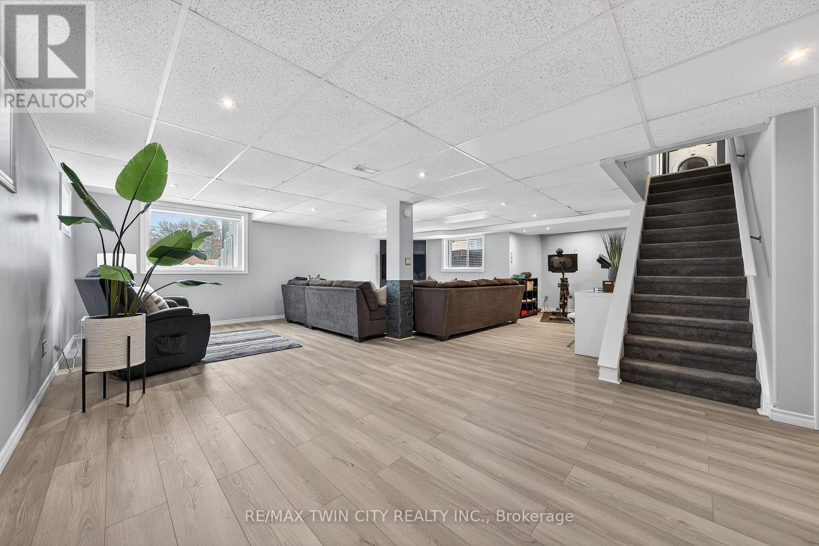 100 Hay Crescent, Cambridge, Ontario  N1P 1H7 - Photo 34 - X12837972